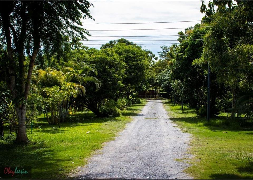 Thararin Villa Ban Doem Bang Exteriér fotografie
