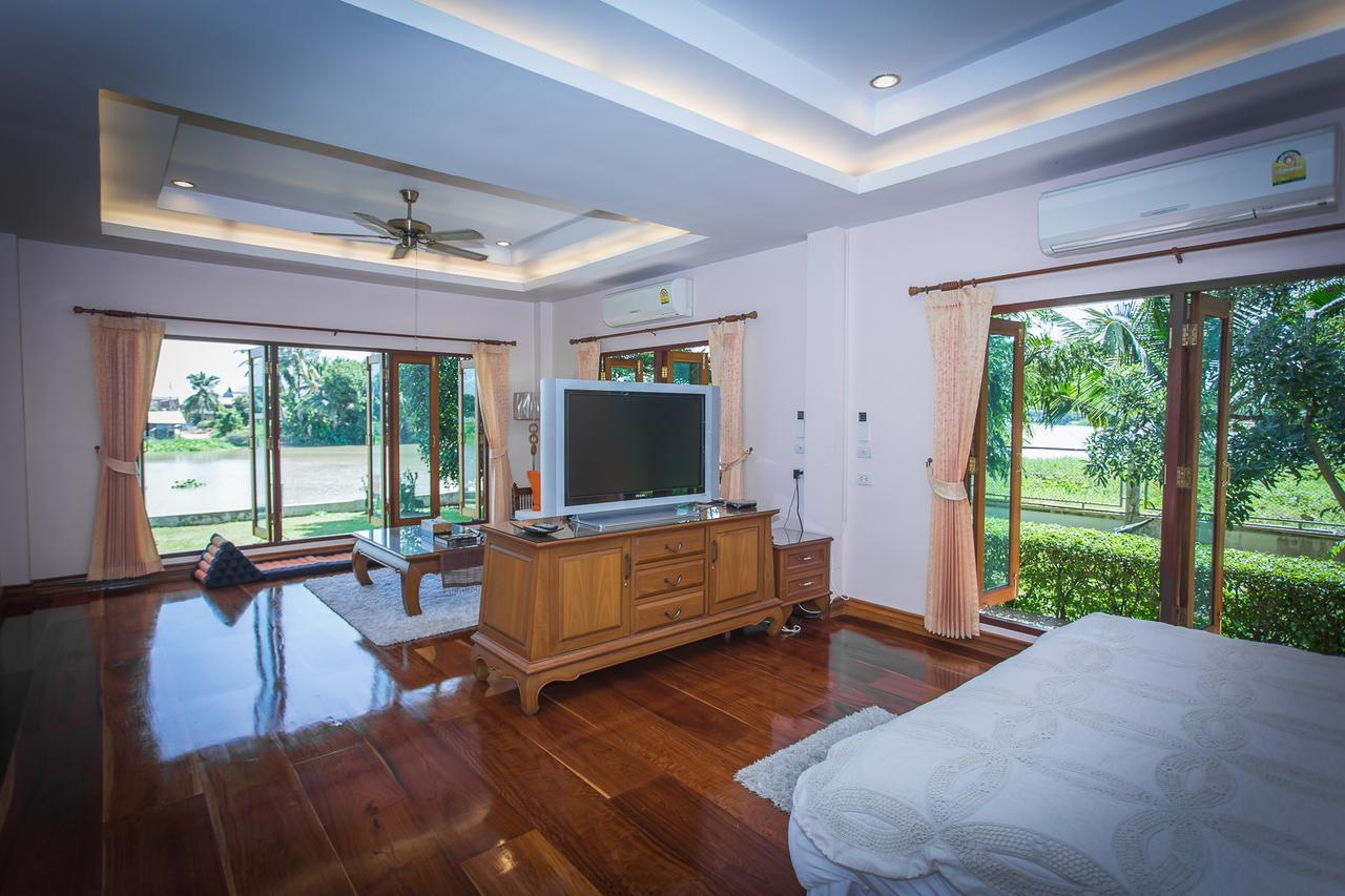 Thararin Villa Ban Doem Bang Pokoj fotografie