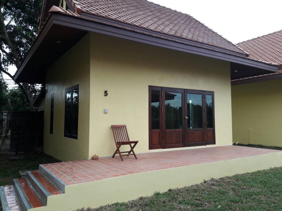 Thararin Villa Ban Doem Bang Exteriér fotografie